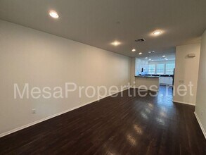 829 E Cassia Ln in Azusa, CA - Building Photo - Building Photo