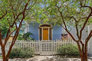 309 Red Allen Wy in New Orleans, LA - Building Photo