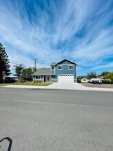 7809 Markgraf Ln in Klamath Falls, OR - Building Photo - Building Photo