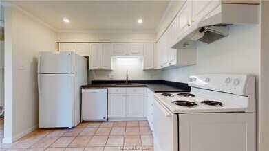 1601 Cloverdale Ct in College Station, TX - Building Photo - Building Photo