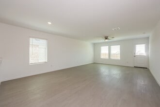 1289 Wedge Leaf Ln in Heath, TX - Building Photo - Building Photo