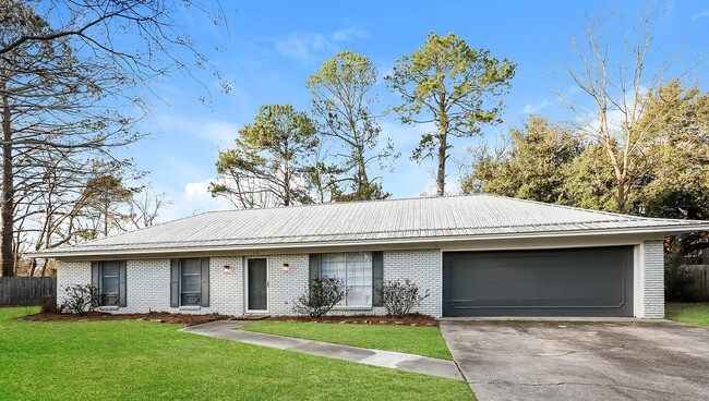 property at 116 Meadowdale Dr