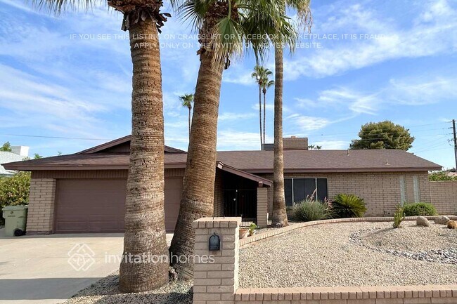 property at 4510 W Hayward Ave