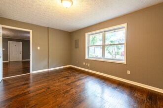 2502 Rosebud Rd in Grayson, GA - Building Photo - Building Photo