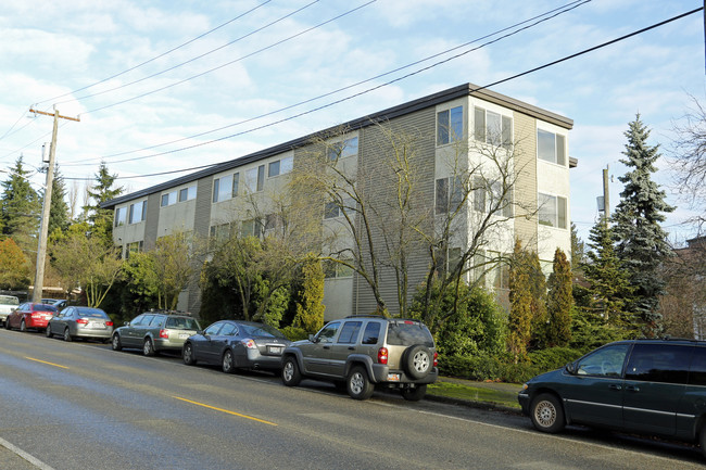 Barbi Apartments in Seattle, WA - Building Photo - Building Photo