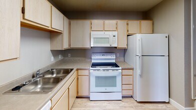 Ridgeland Park Apartments in York in York, NE - Foto de edificio - Building Photo