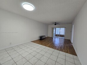 3900 NW 76th Ave, Unit 108 in Sunrise, FL - Building Photo - Building Photo