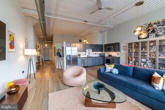 2200-28 Arch St in Philadelphia, PA - Building Photo - Building Photo