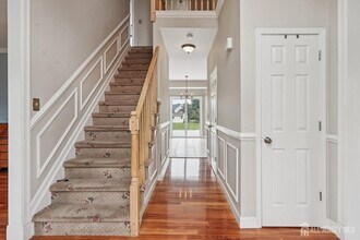 5 Abate Ct in Franklin Township, NJ - Building Photo - Building Photo