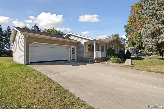245 Lynbrook Dr in Coldwater, MI - Building Photo - Building Photo