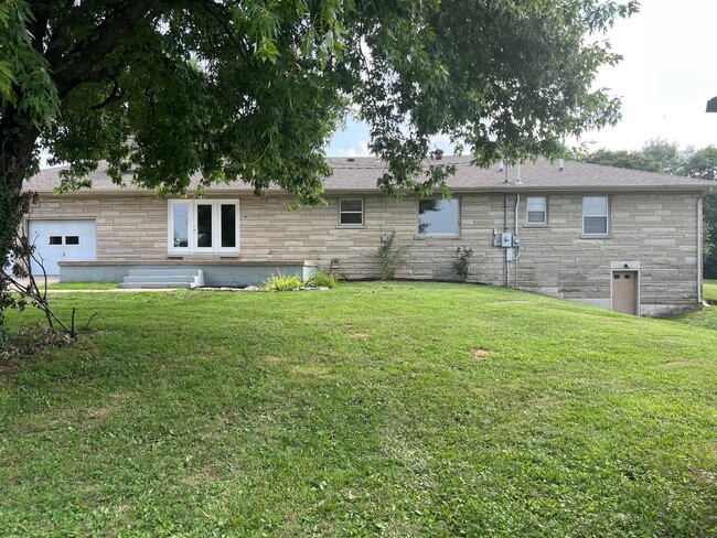 7077 Leeann Ln in Lexington, KY - Building Photo - Building Photo