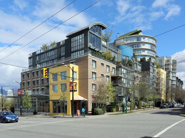 Carrara of Portico in Vancouver, BC - Building Photo - Building Photo