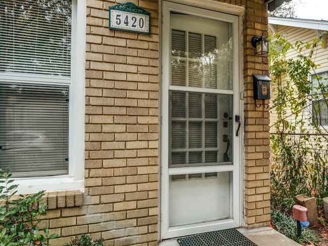 5420 Miller Ave in Dallas, TX - Building Photo - Building Photo
