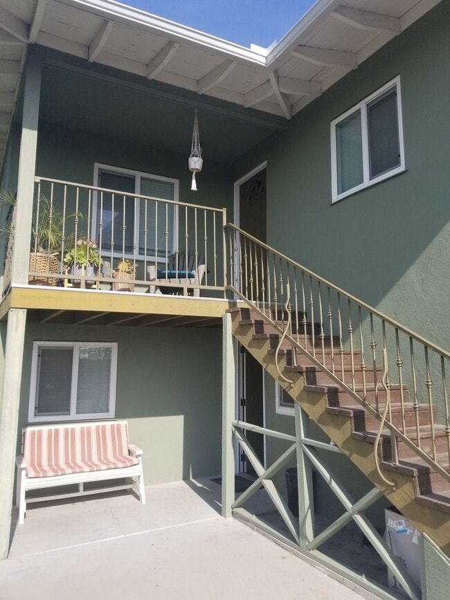 320 Park Ave in Vista, CA - Building Photo - Building Photo