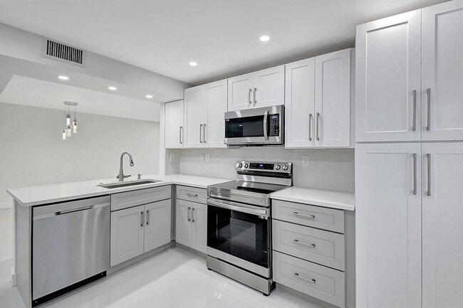 15378 Lakes of Delray Blvd