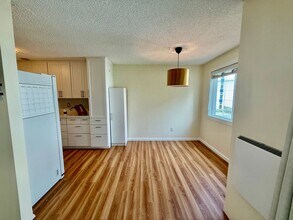 3711 26th Pl W in Seattle, WA - Building Photo - Building Photo
