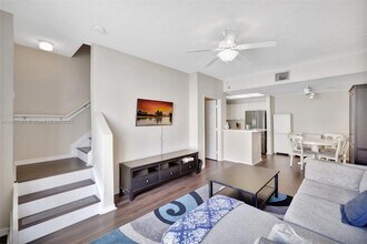 2107 SE 10th Ave in Fort Lauderdale, FL - Building Photo - Building Photo