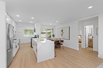6412 Cleo St in San Diego, CA - Building Photo - Building Photo