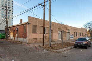 Parq II in Denver, CO - Building Photo