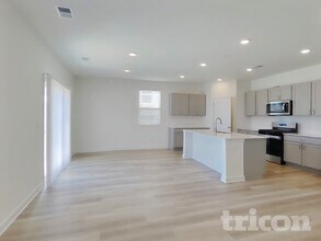 5308 Carnegie Rd in Old Hickory, TN - Foto de edificio - Building Photo