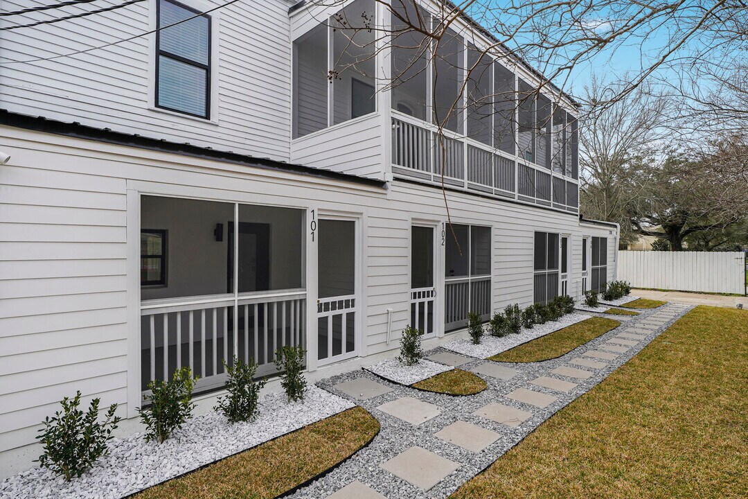 3318 S Saratoga St in New Orleans, LA - Building Photo