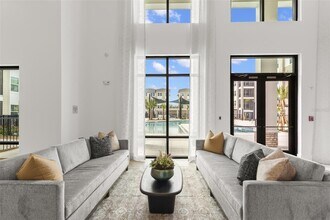 7210 Interbay Blvd, Unit B2 in Tampa, FL - Building Photo - Building Photo