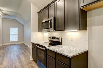 611 Nolan Dr in Sherman, TX - Building Photo - Building Photo