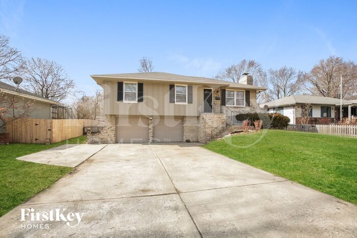 706 SW Merritt St in Lee's Summit, MO - Building Photo