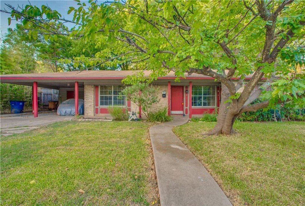 1502 Braes Ridge Dr-Unit -Unit #A in Austin, TX - Building Photo