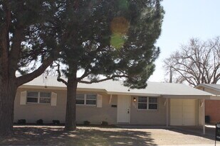 5309 31st St in Lubbock, TX - Building Photo