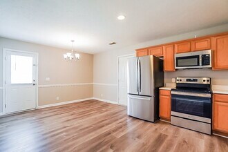 705 Tot Dr in La Vergne, TN - Building Photo - Building Photo