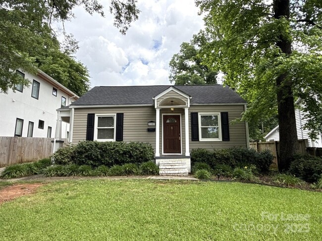 3307 Commonwealth Ave