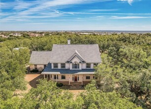 160 Sundance Trail in Liberty Hill, TX - Foto de edificio - Building Photo