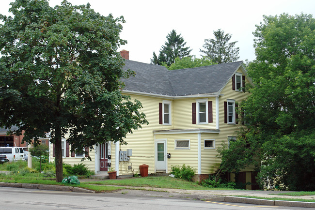 106 Central Ave in Dover, NH - Foto de edificio - Building Photo