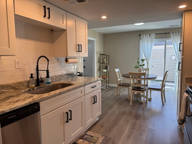 3667 Ship Chandlers Wharf Whar