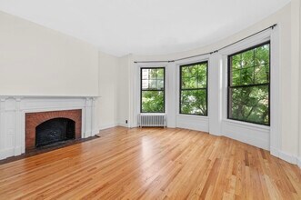 510 Beacon St, Unit Beacon St Kenmore in Boston, MA - Foto de edificio - Building Photo