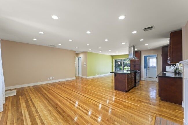 property at 4433 Boston Ave