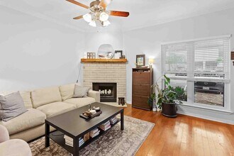 1307 Kinney Ave, Unit 108 in Austin, TX - Foto de edificio - Building Photo