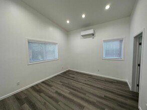 2309 Scarff St-Unit -#2309 1/2 in Los Angeles, CA - Building Photo - Building Photo