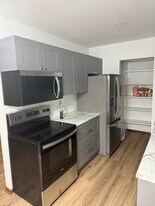 W170N11545 Armada Dr, Unit Armada in Germantown, WI - Building Photo