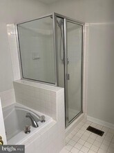 2480 Angeline Dr-Unit -104 in Herndon, VA - Building Photo - Building Photo
