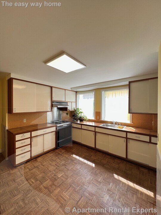 10 Packard Ave in Somerville, MA - Foto de edificio