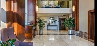 388 E Ocean Blvd in Long Beach, CA - Building Photo