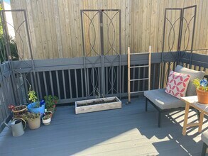 1313 S American St in Philadelphia, PA - Foto de edificio - Building Photo