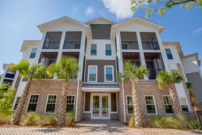 Proximity Residences Charleston in Charleston, SC - Foto de edificio - Building Photo