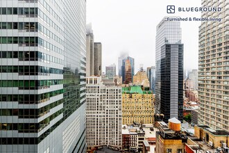 235 W 48th St in New York, NY - Building Photo - Building Photo