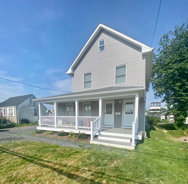 217 S Ketcham Ave Apartments and Nearby Amityville Apartments For Rent