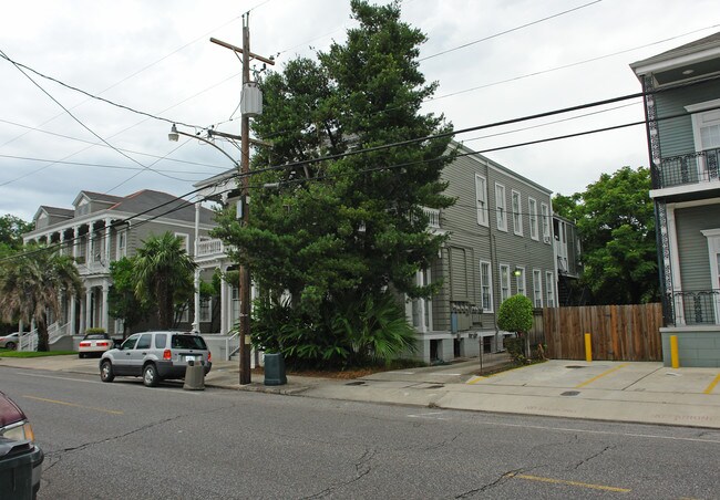 4013 Prytania St in New Orleans, LA - Foto de edificio - Building Photo