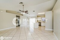 5140 27th St SW in Lehigh Acres, FL - Foto de edificio - Building Photo