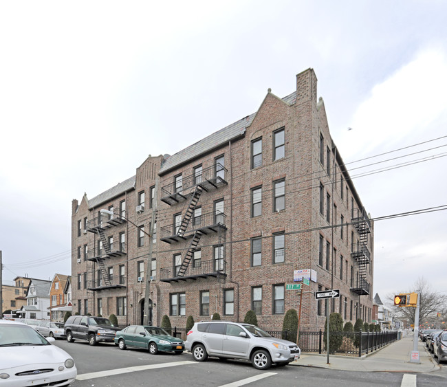 103-02 117th St in Jamaica, NY - Foto de edificio - Building Photo